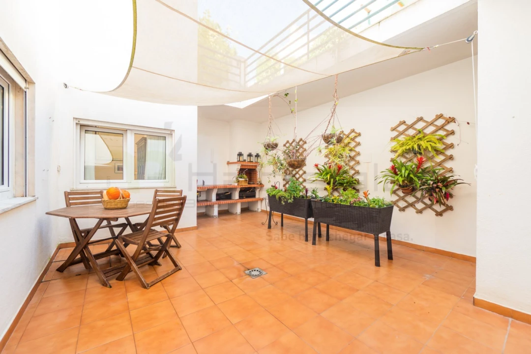 Moradia T4 para Venda em Queluz e Belas Foto 23