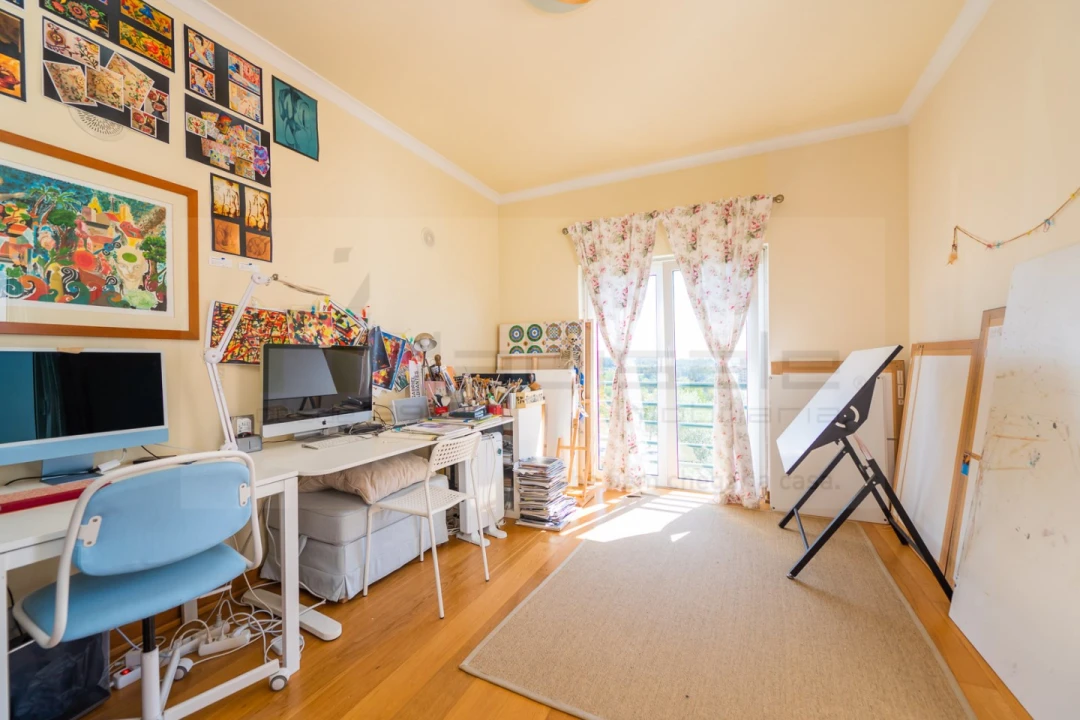 Moradia T4 para Venda em Queluz e Belas Foto 31