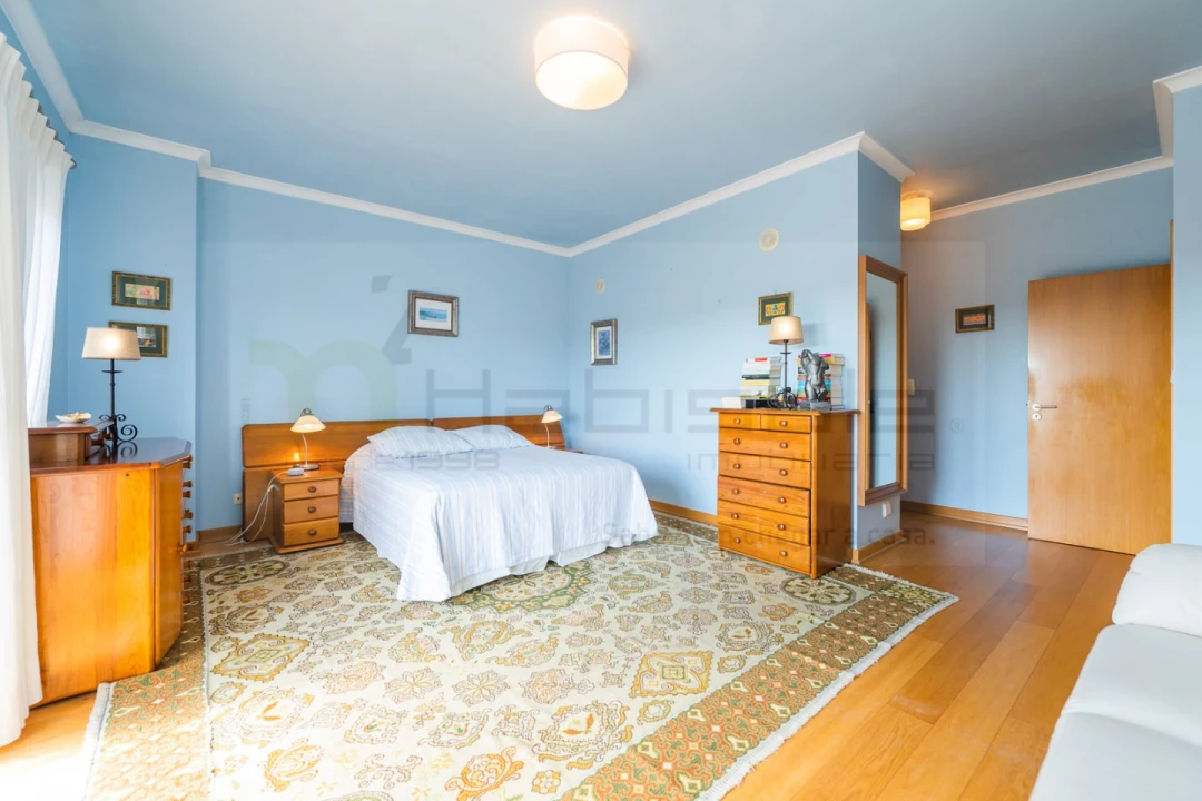 Moradia T4 para Venda em Queluz e Belas Foto 47