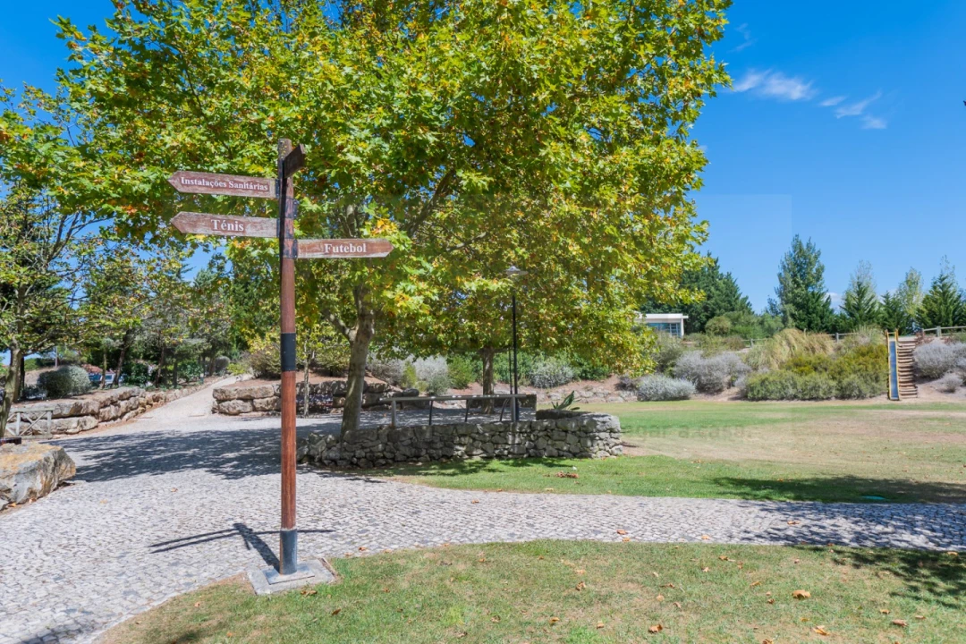 Moradia T4 para Venda em Queluz e Belas Foto 57