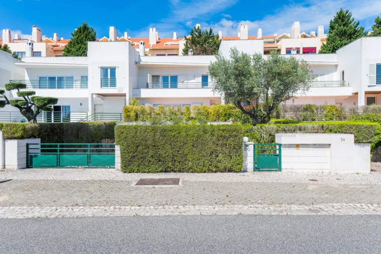 Moradia T4 para Venda em Queluz e Belas Foto 4