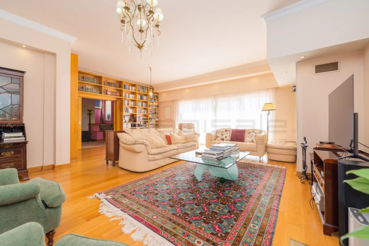 Moradia T4 para Venda em Queluz e Belas Foto 15