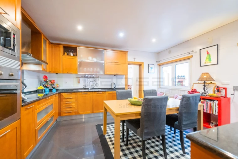 Moradia T4 para Venda em Queluz e Belas Foto 19