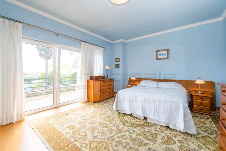 Moradia T4 para Venda em Queluz e Belas Foto 46