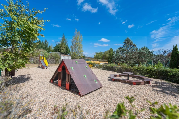 Moradia T4 para Venda em Queluz e Belas Foto 60