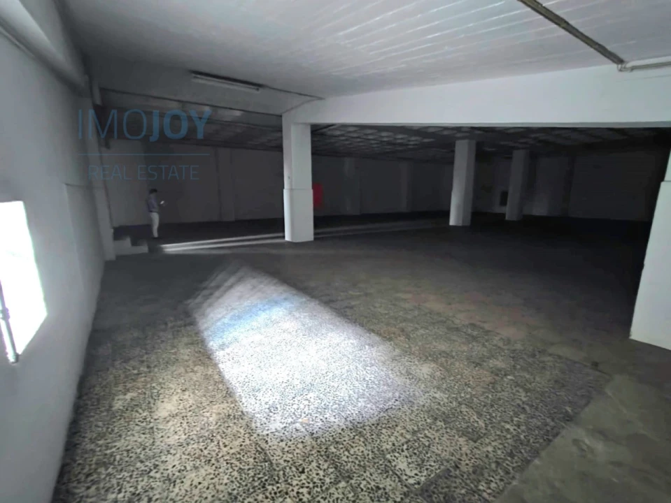 Armazém para Venda em Sacavém e Prior Velho Foto 9