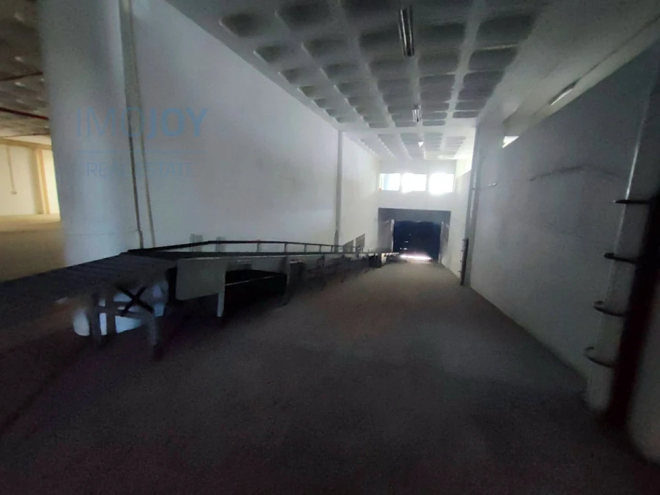 Armazém para Venda em Sacavém e Prior Velho Foto 15