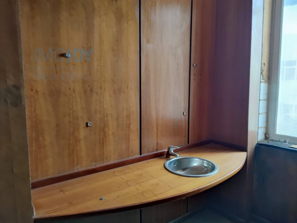 Armazém para Venda em Sacavém e Prior Velho Foto 18