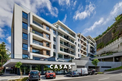 Apartamento T6 para Venda em Funchal (São Pedro)