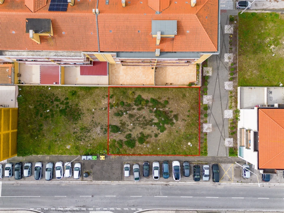 Terreno para Venda em Marinha Grande Foto 2