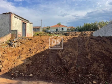 Moradia T0 para Venda em Ponta do Pargo