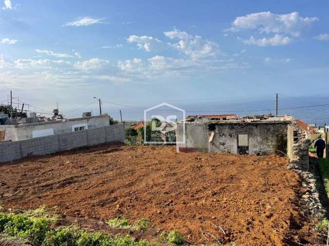 Moradia T0 para Venda em Ponta do Pargo Foto 4