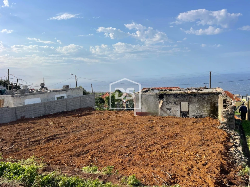 Moradia T0 para Venda em Ponta do Pargo Foto 4