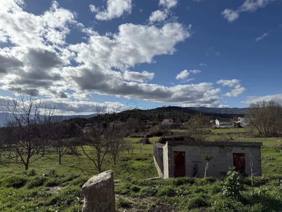 Moradia T7 para Venda em Mouçós e Lamares Foto 3