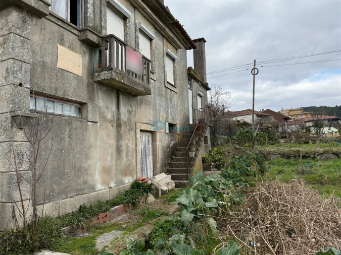 Moradia T7 para Venda em Mouçós e Lamares Foto 1