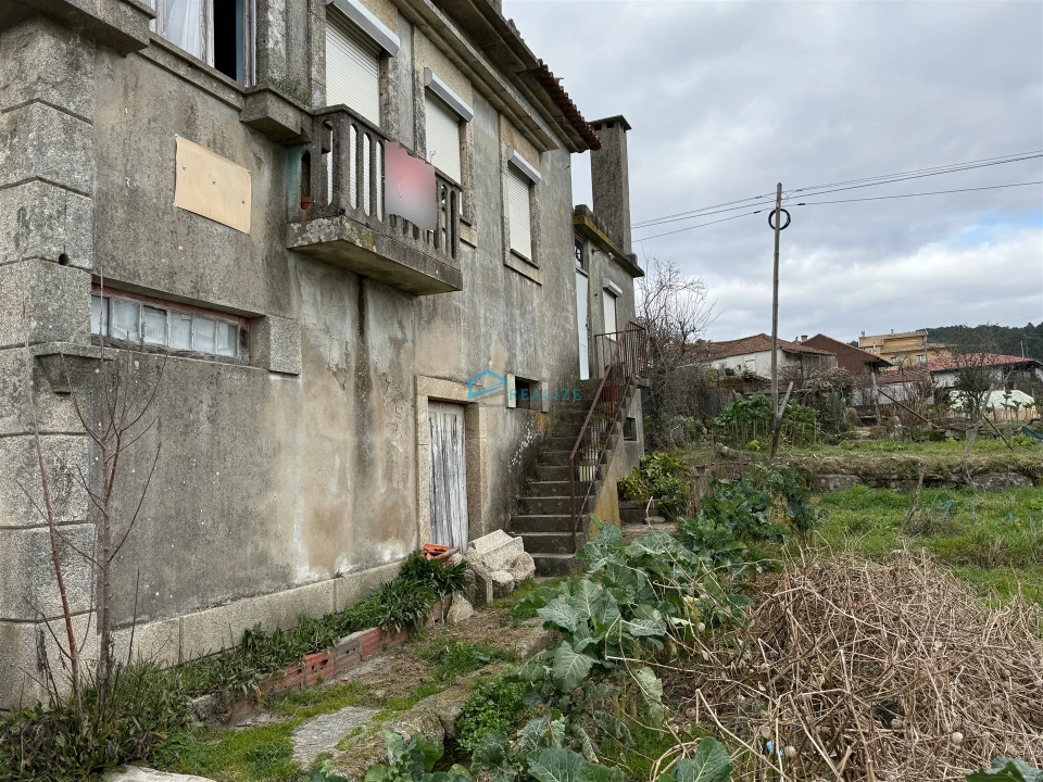 Moradia T7 para Venda em Mouçós e Lamares Foto 1