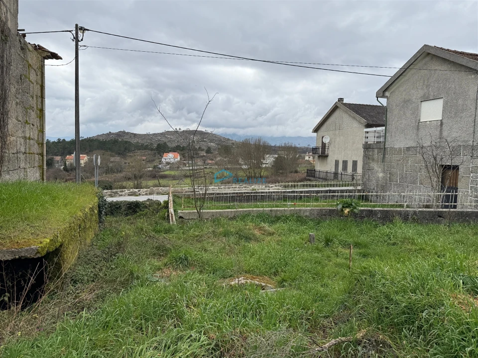 Moradia T7 para Venda em Mouçós e Lamares Foto 5