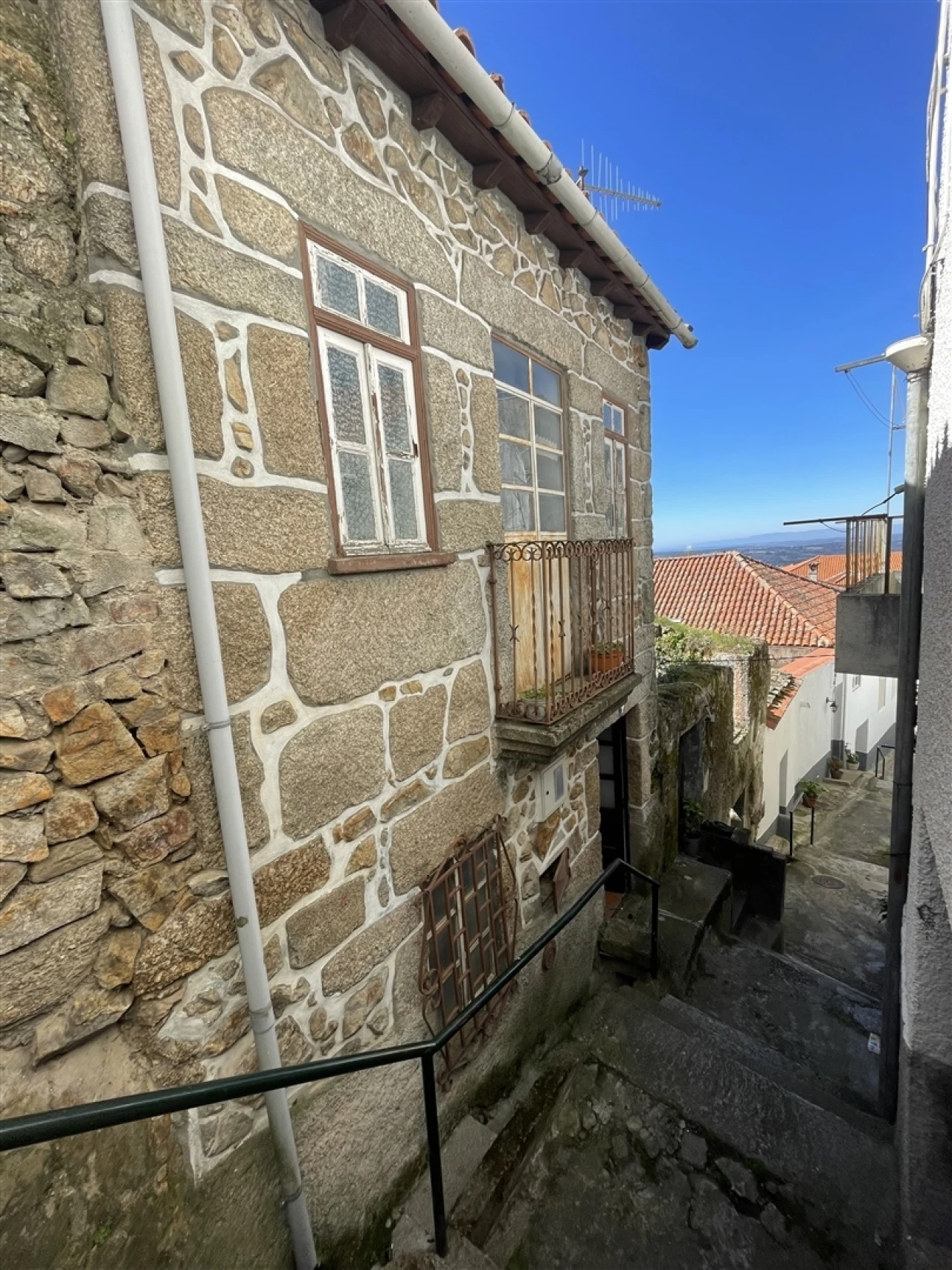 Moradia T2 para Venda em Gouveia (São Pedro e São Julião) Foto 2