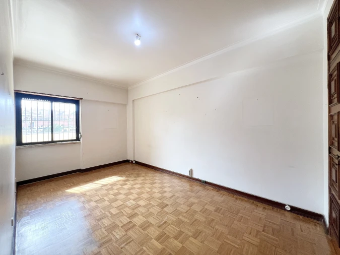 Apartamento T3 para Venda em Benfica Foto 11