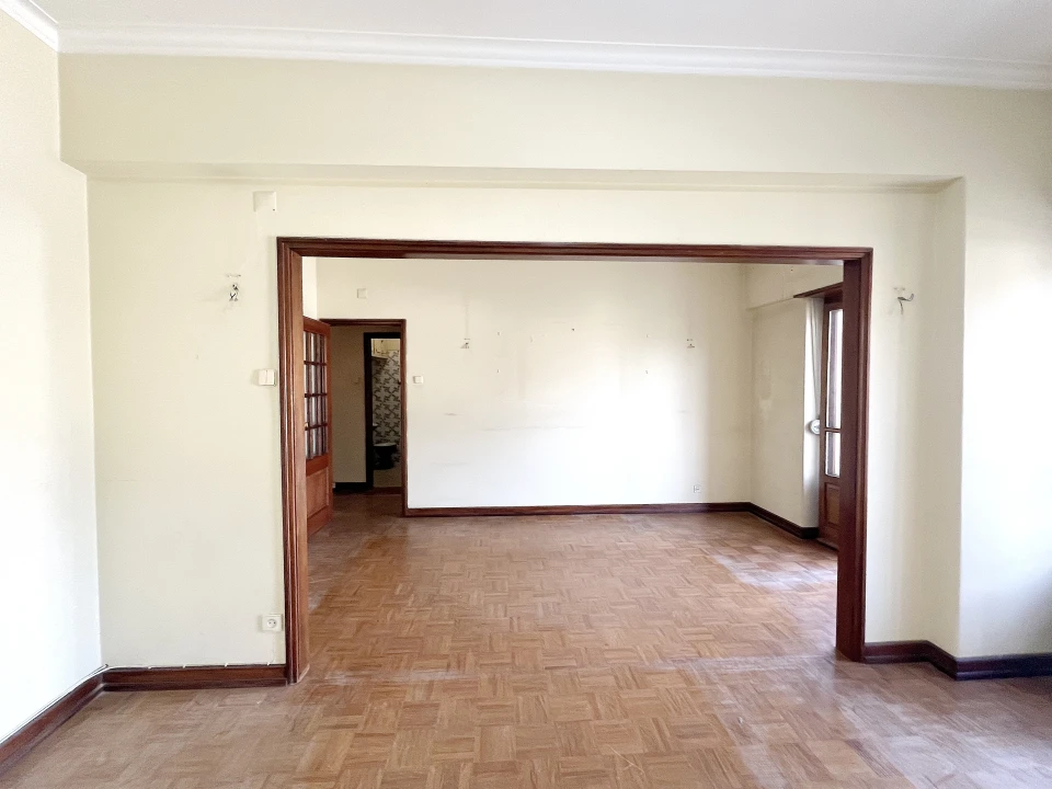 Apartamento T3 para Venda em Benfica Foto 3