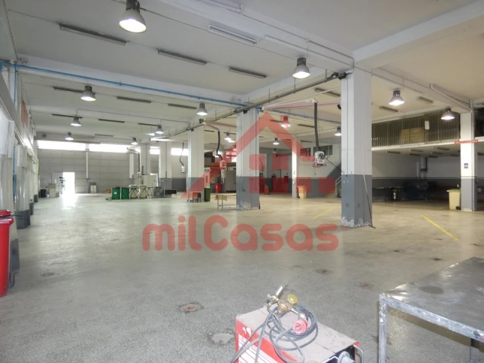 Armazém para Arrendamento em Santa Maria, São Pedro e Matacães Foto 5