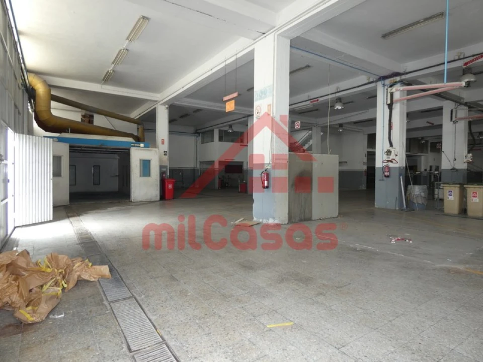 Armazém para Arrendamento em Santa Maria, São Pedro e Matacães Foto 7