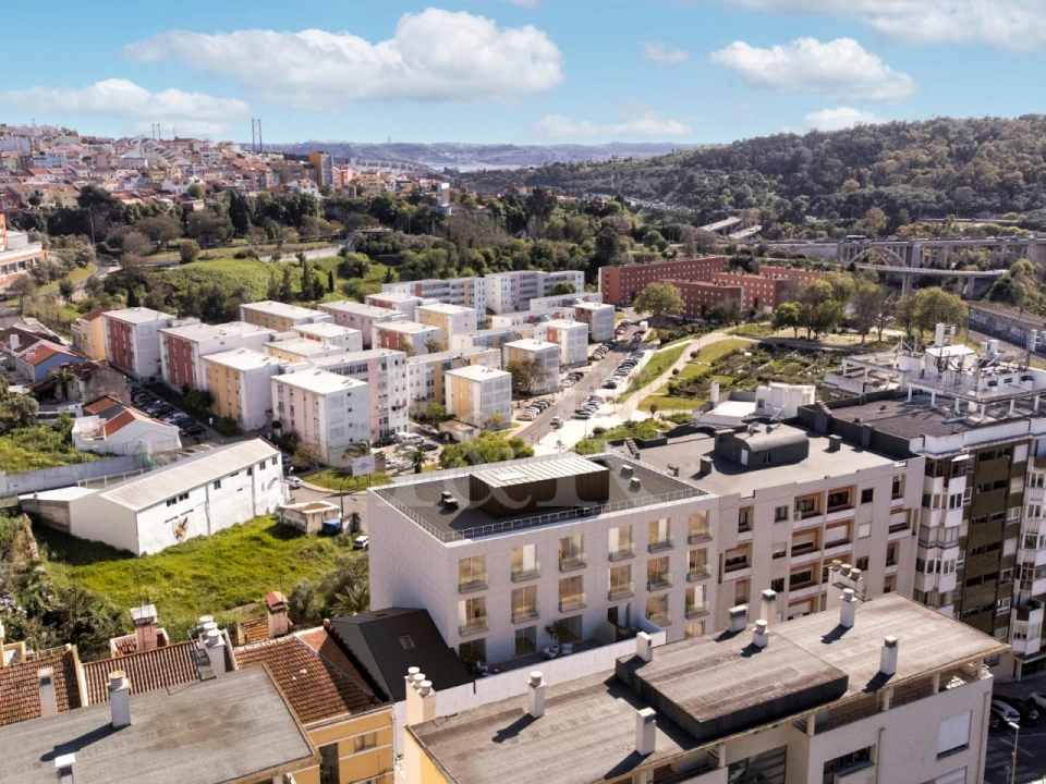 Apartamento T3 para Venda em Campolide Foto 13