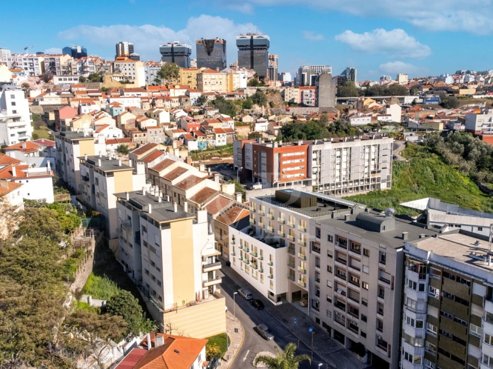 Apartamento T1 para Venda em Campolide Foto 13