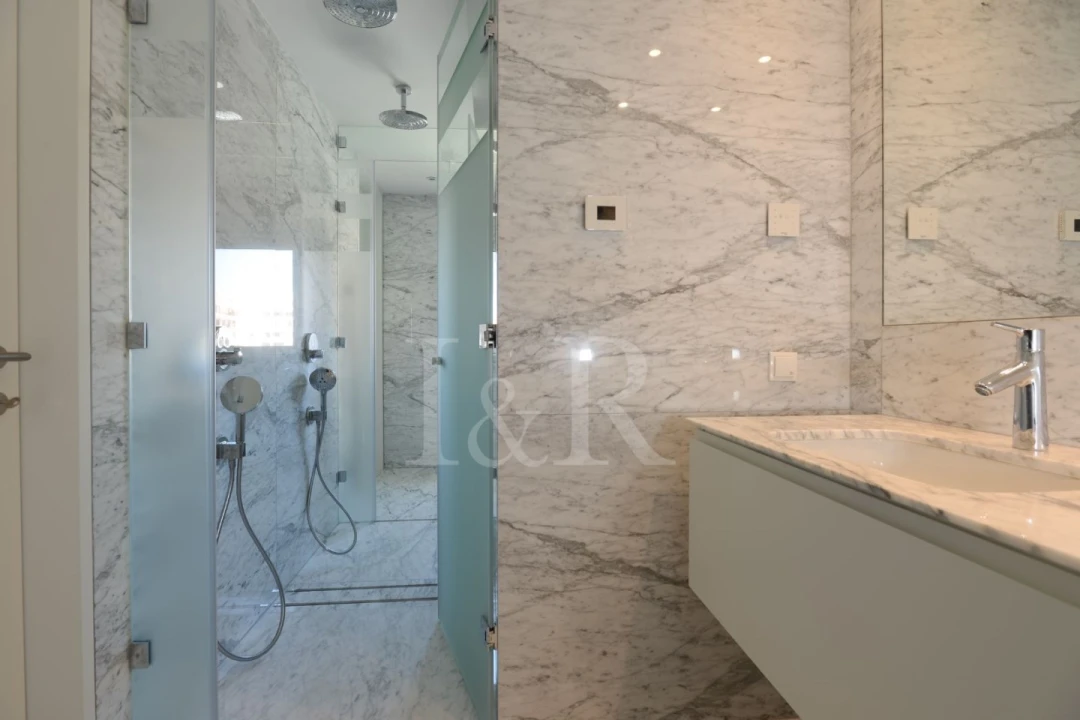 Apartamento T4 para Venda em Cascais e Estoril Foto 14