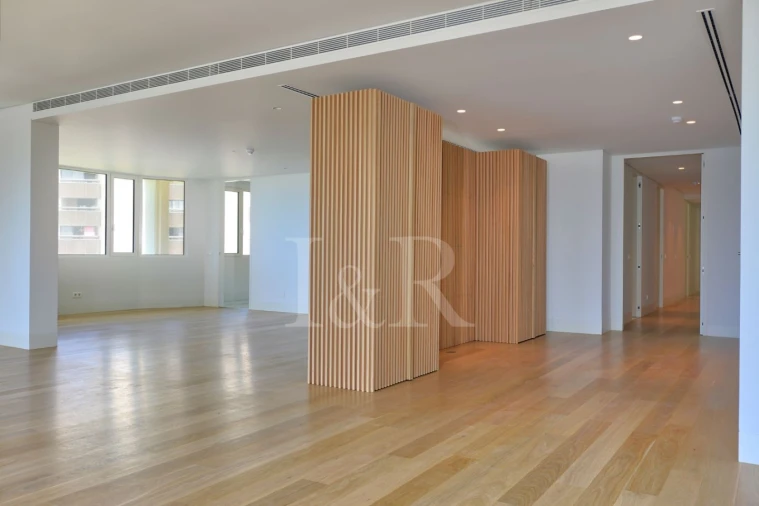 Apartamento T4 para Venda em Cascais e Estoril Foto 4
