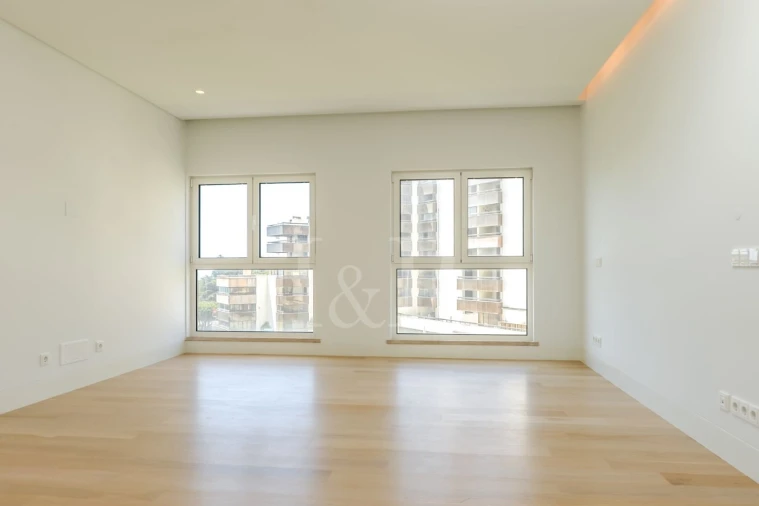 Apartamento T4 para Venda em Cascais e Estoril Foto 10