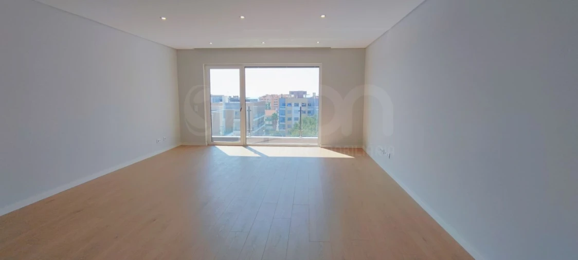Apartamento T3 para Venda em Carcavelos e Parede Foto 4