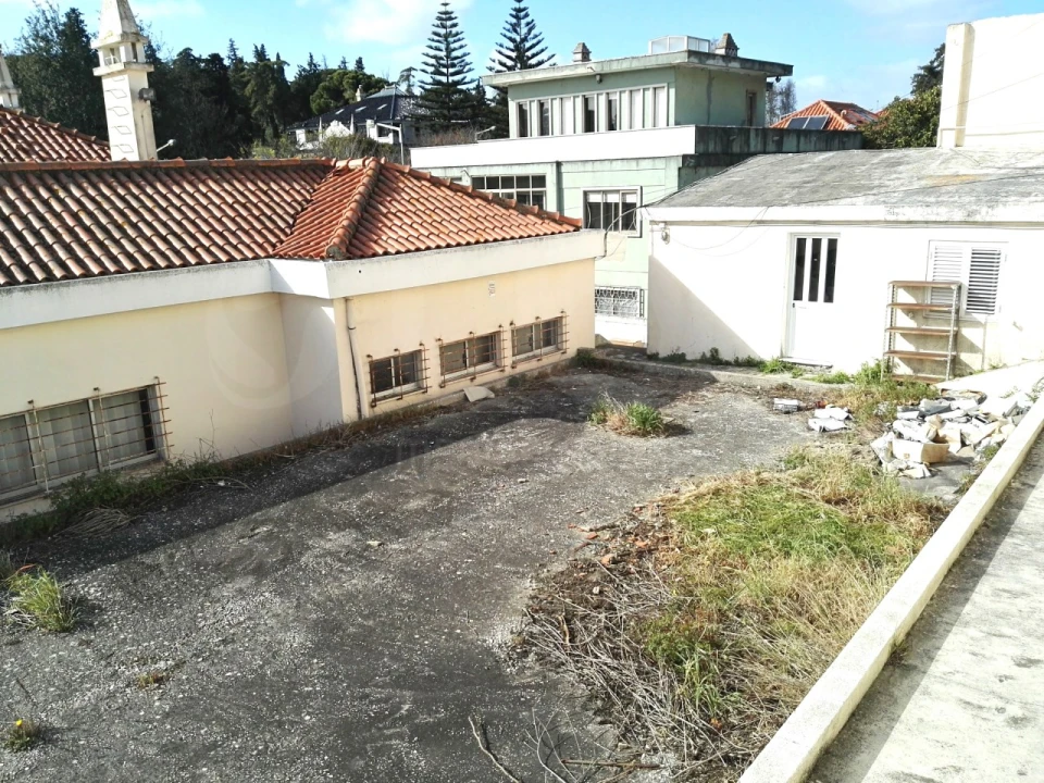 Moradia T6 para Venda em Alvalade Foto 3