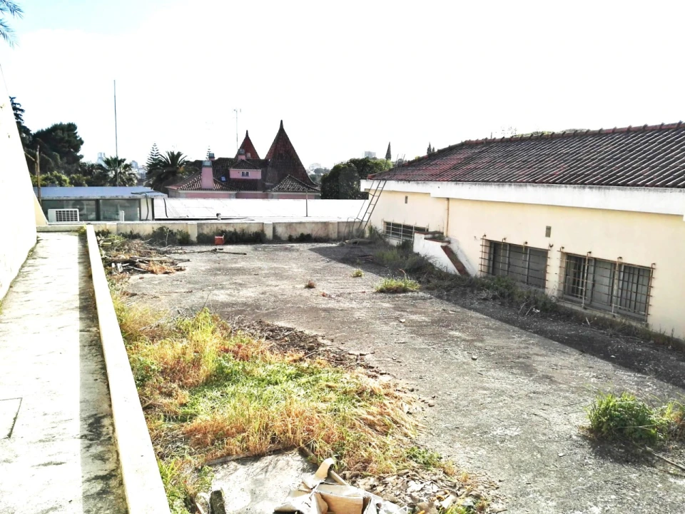 Moradia T6 para Venda em Alvalade Foto 4