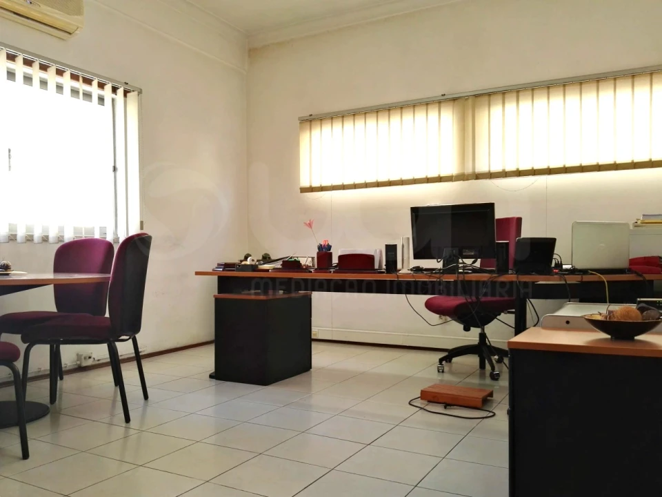 Moradia T6 para Venda em Alvalade Foto 23