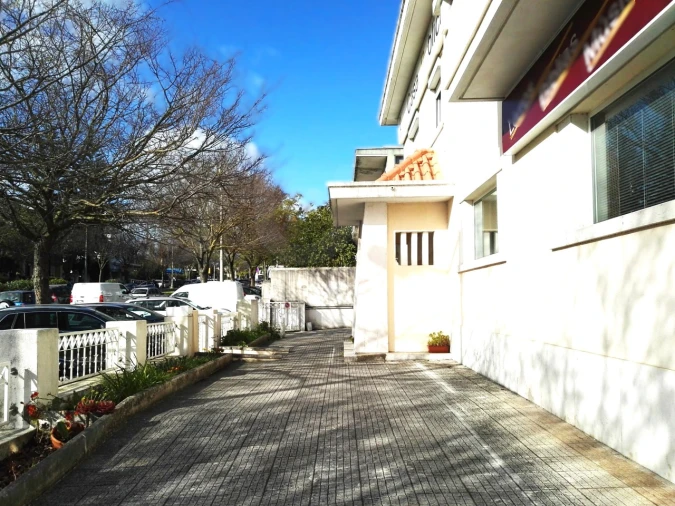 Moradia T6 para Venda em Alvalade Foto 5