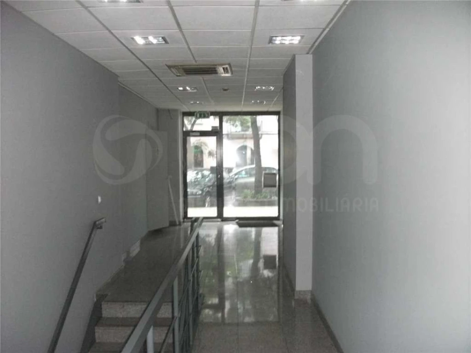 Loja para Venda em Avenidas Novas Foto 3