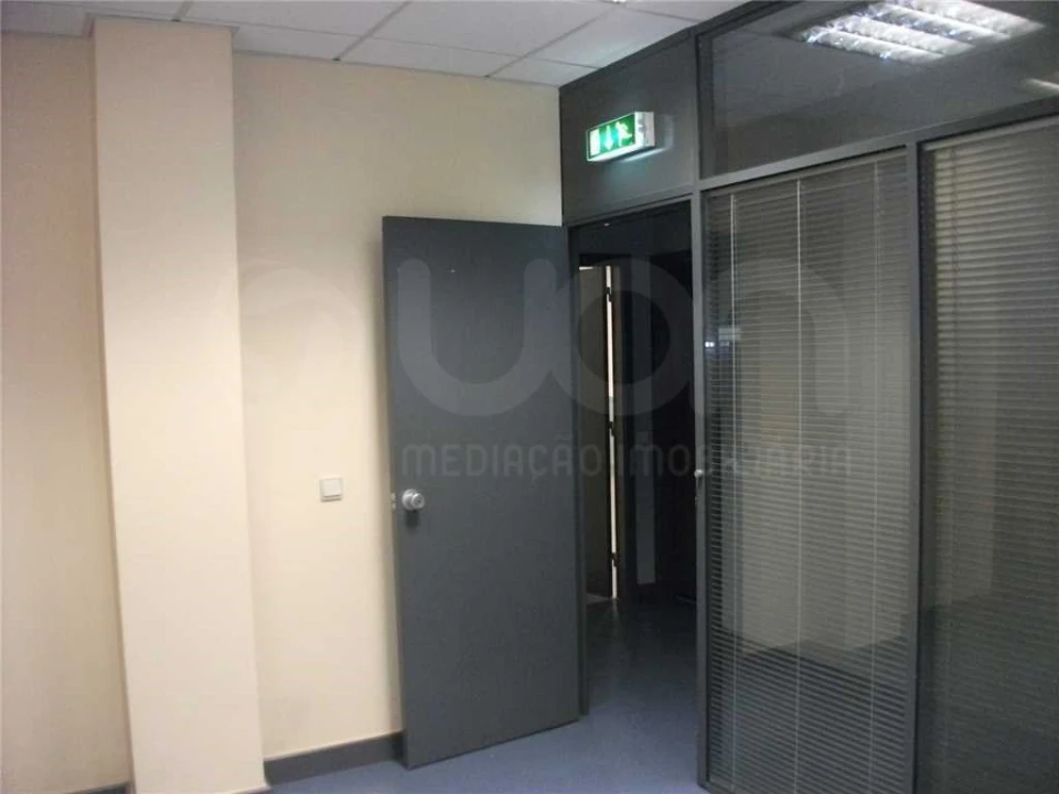 Loja para Venda em Avenidas Novas Foto 10