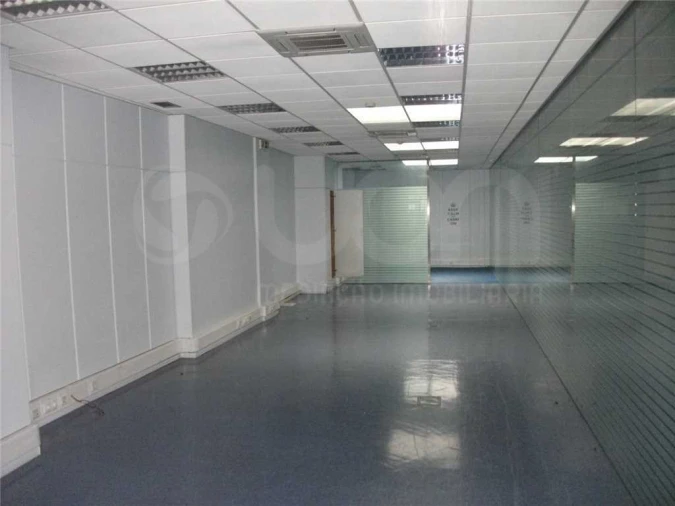 Loja para Venda em Avenidas Novas Foto 2