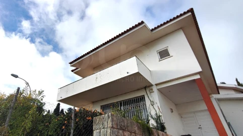 Moradia T6 para Venda em Oeiras e São Julião da Barra, Paço de Arcos e Caxias