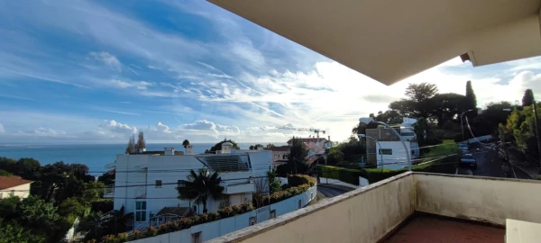 Moradia T6 para Venda em Oeiras e São Julião da Barra, Paço de Arcos e Caxias