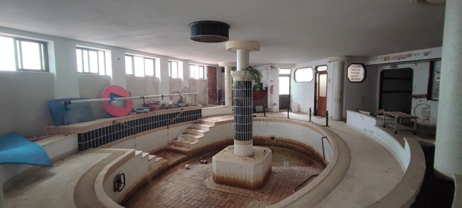 Loja para Venda em Carcavelos e Parede Foto 4