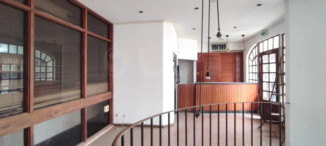 Loja para Venda em Carcavelos e Parede Foto 14