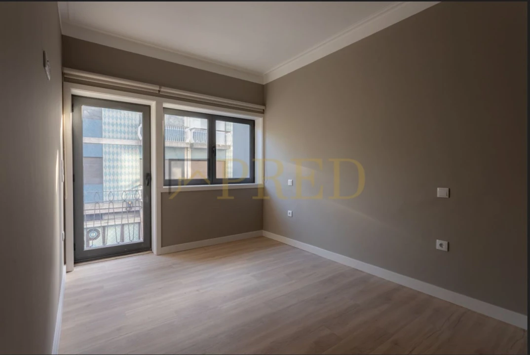 Apartamento T3 para Arrendamento em Cedofeita, Santo Ildefonso, Sé, Miragaia, São Nicolau e Vitória Foto 5