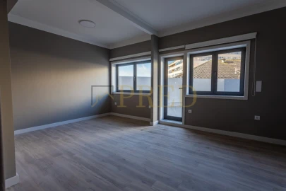 Apartamento T3 para Arrendamento em Cedofeita, Santo Ildefonso, Sé, Miragaia, São Nicolau e Vitória