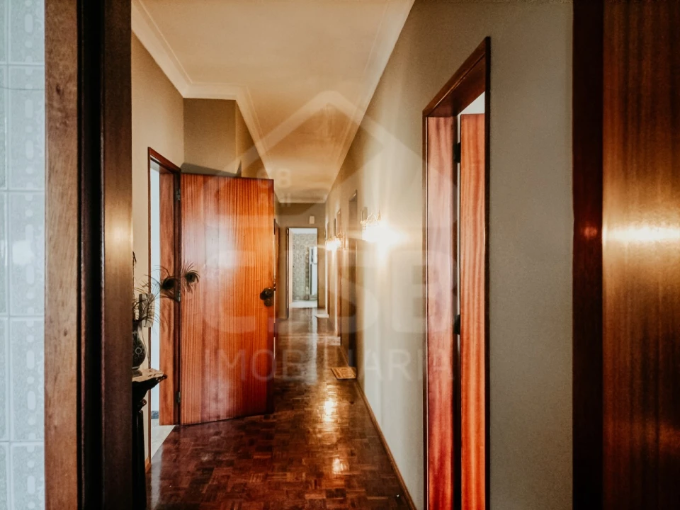 Moradia T5 para Venda em Biscainho Foto 3