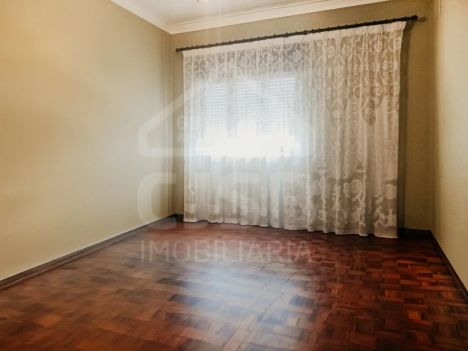 Moradia T5 para Venda em Biscainho Foto 14