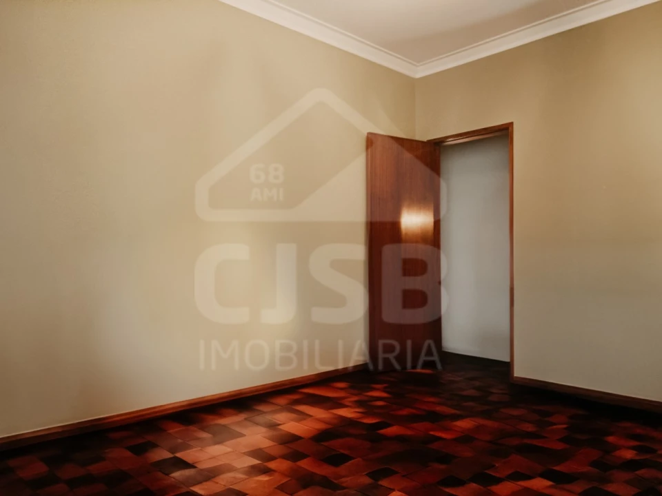 Moradia T5 para Venda em Biscainho Foto 15