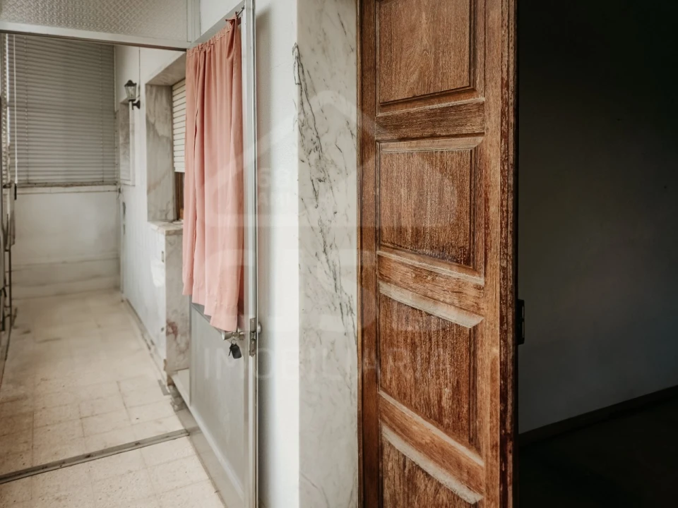 Moradia T5 para Venda em Biscainho Foto 38