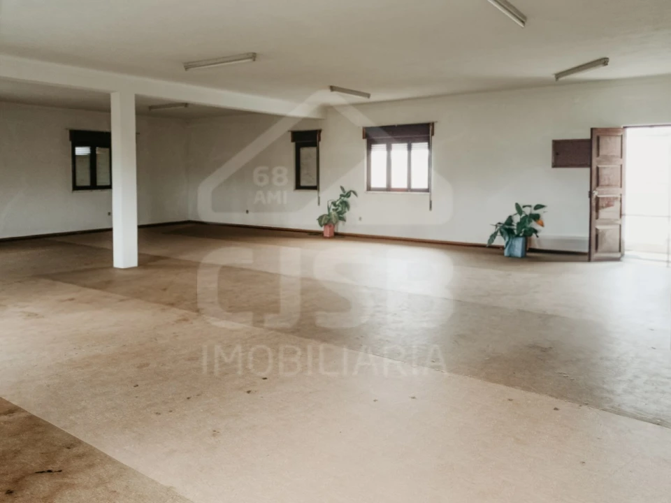 Moradia T5 para Venda em Biscainho Foto 40